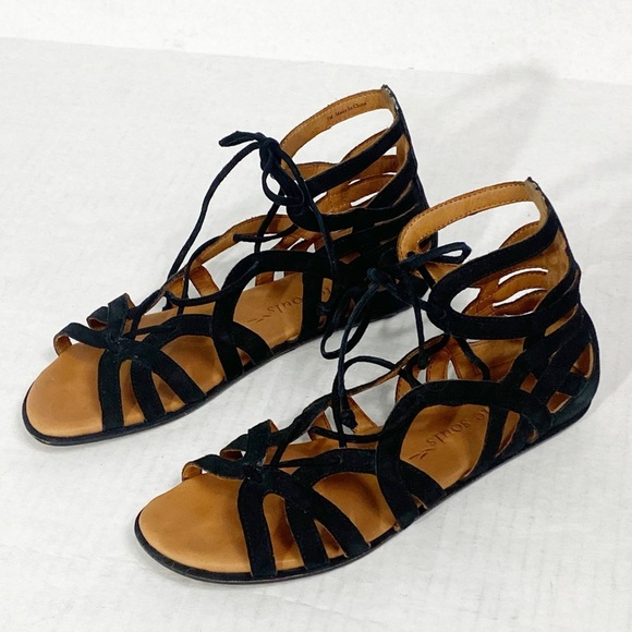 GENTLE SOULS Break My Heart Gladiator Sandals Black 7 - Picture 1 of 7